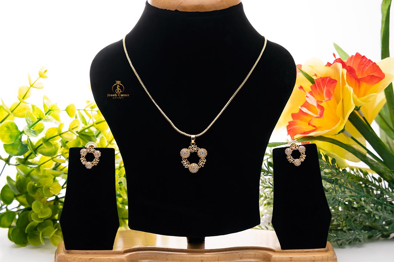 Triangle Rose gold pendant set