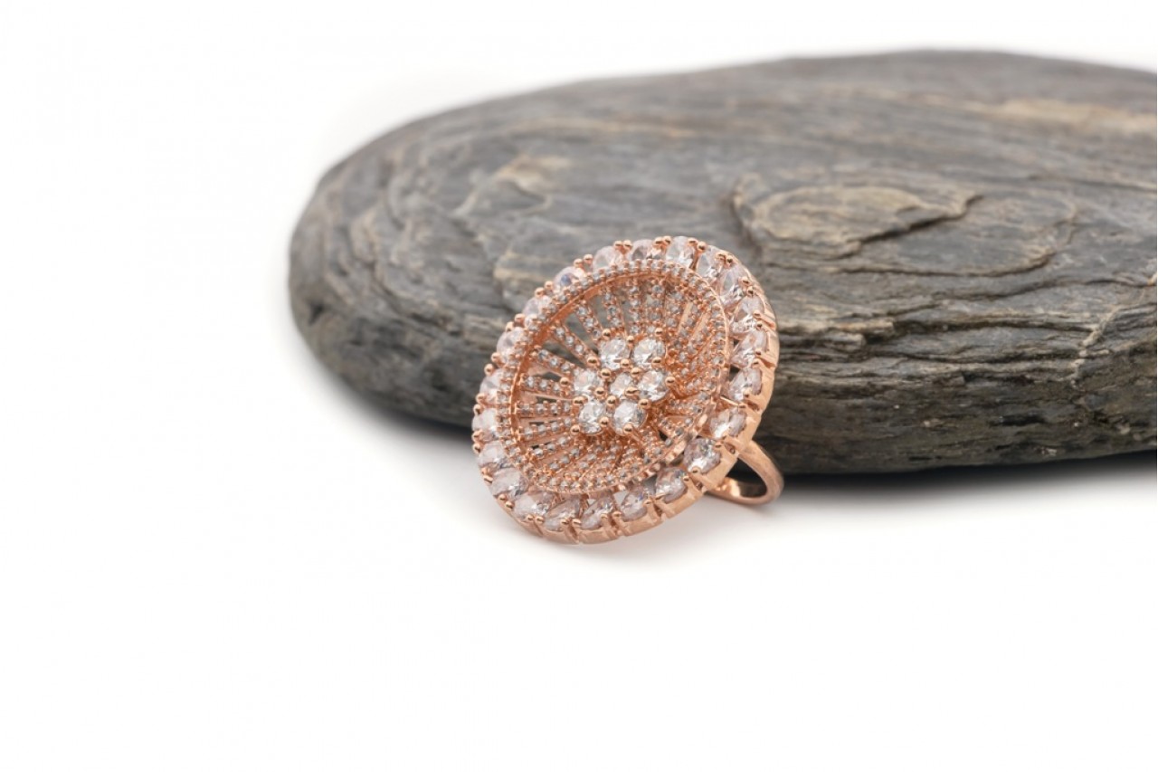 AD round cocktail ring