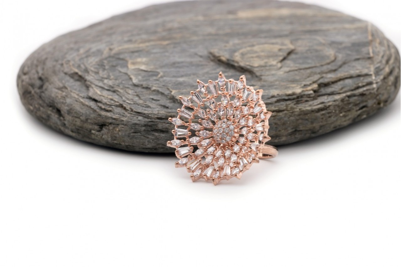 L.S Cocktail ring