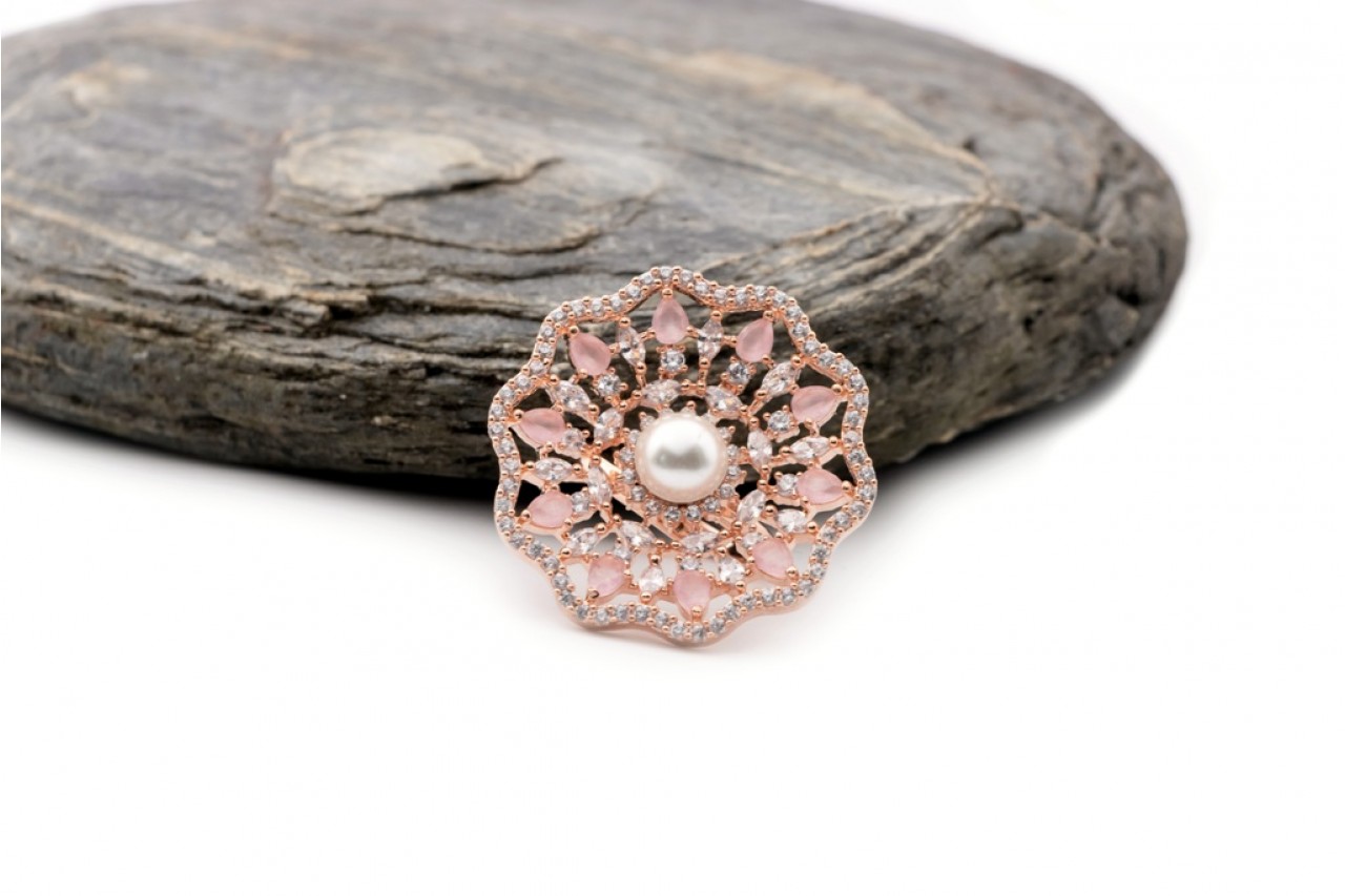 AD ring with flower pattern