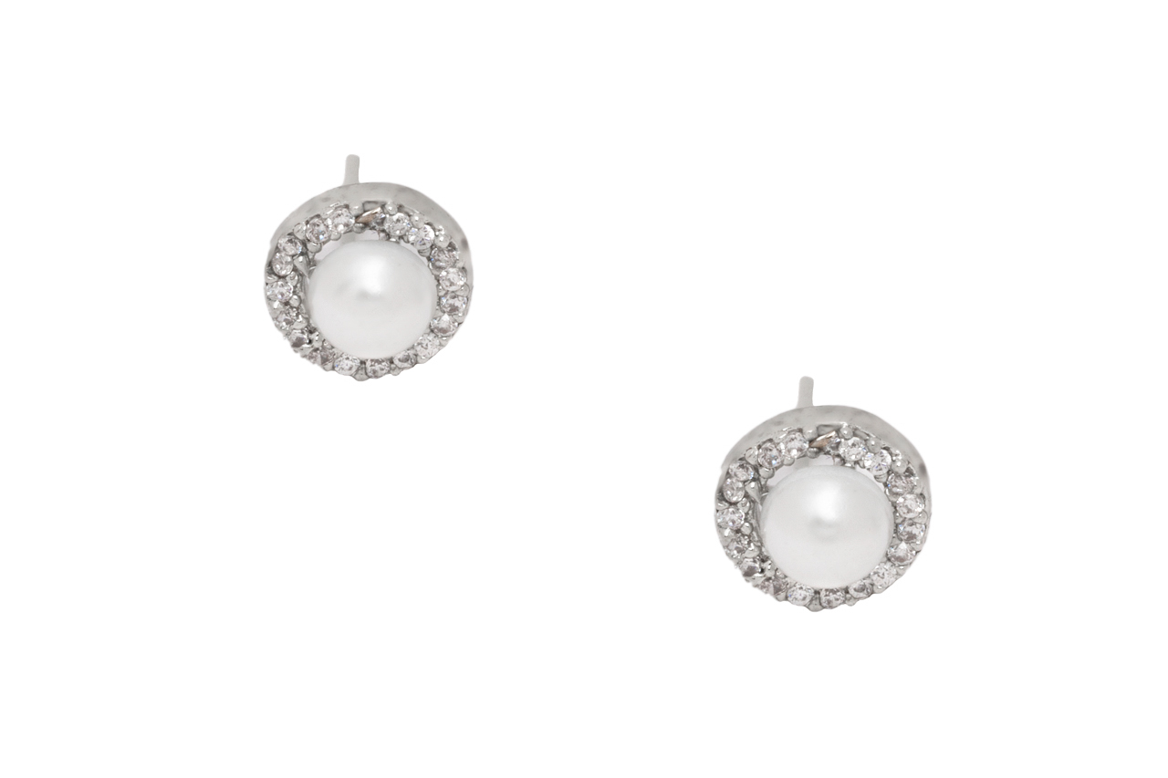 AD Small studs with pearl