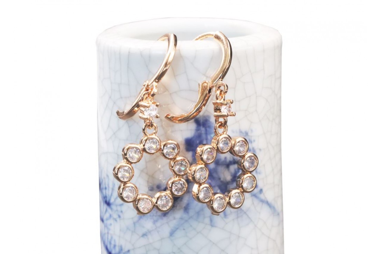 Clip on hoop round hanging earring
