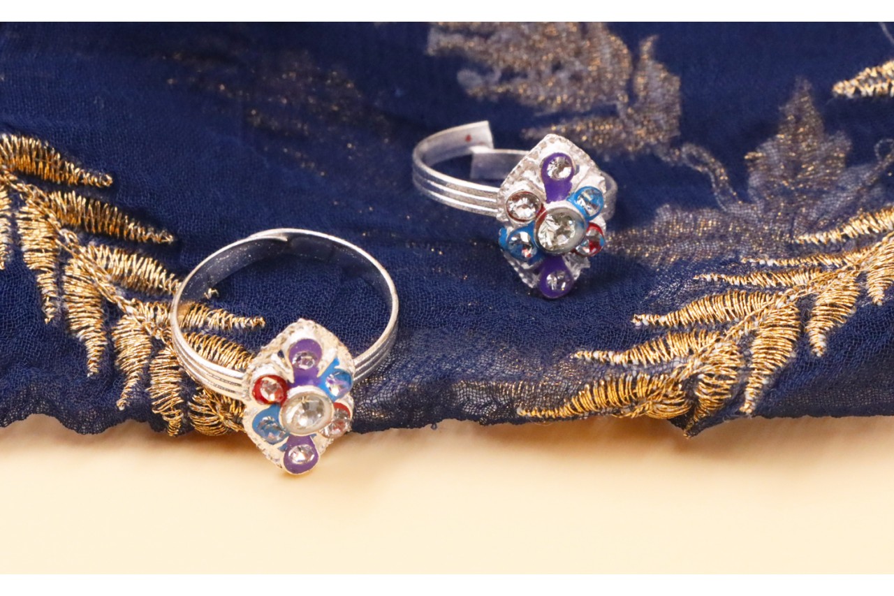  Trendy Toe-Rings/ Bisyue