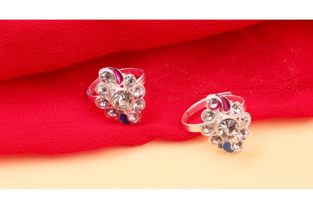 Traditional look Toe Rings 